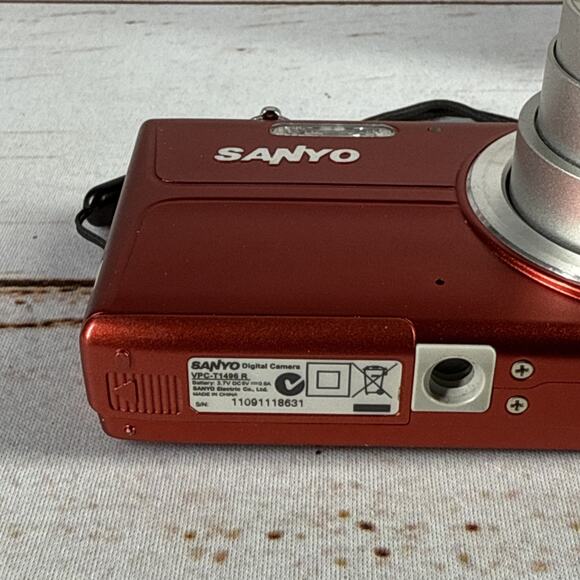 Sanyo VPC T1496 14.0MP 5x Zoom Digital Camera New Charger/Battery Tested - Picture 8 of 8